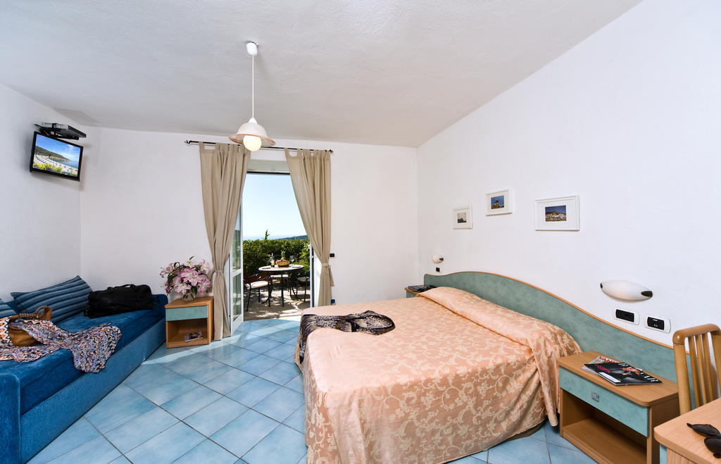 Hotel Poggio Del Sole Forio  Room photo